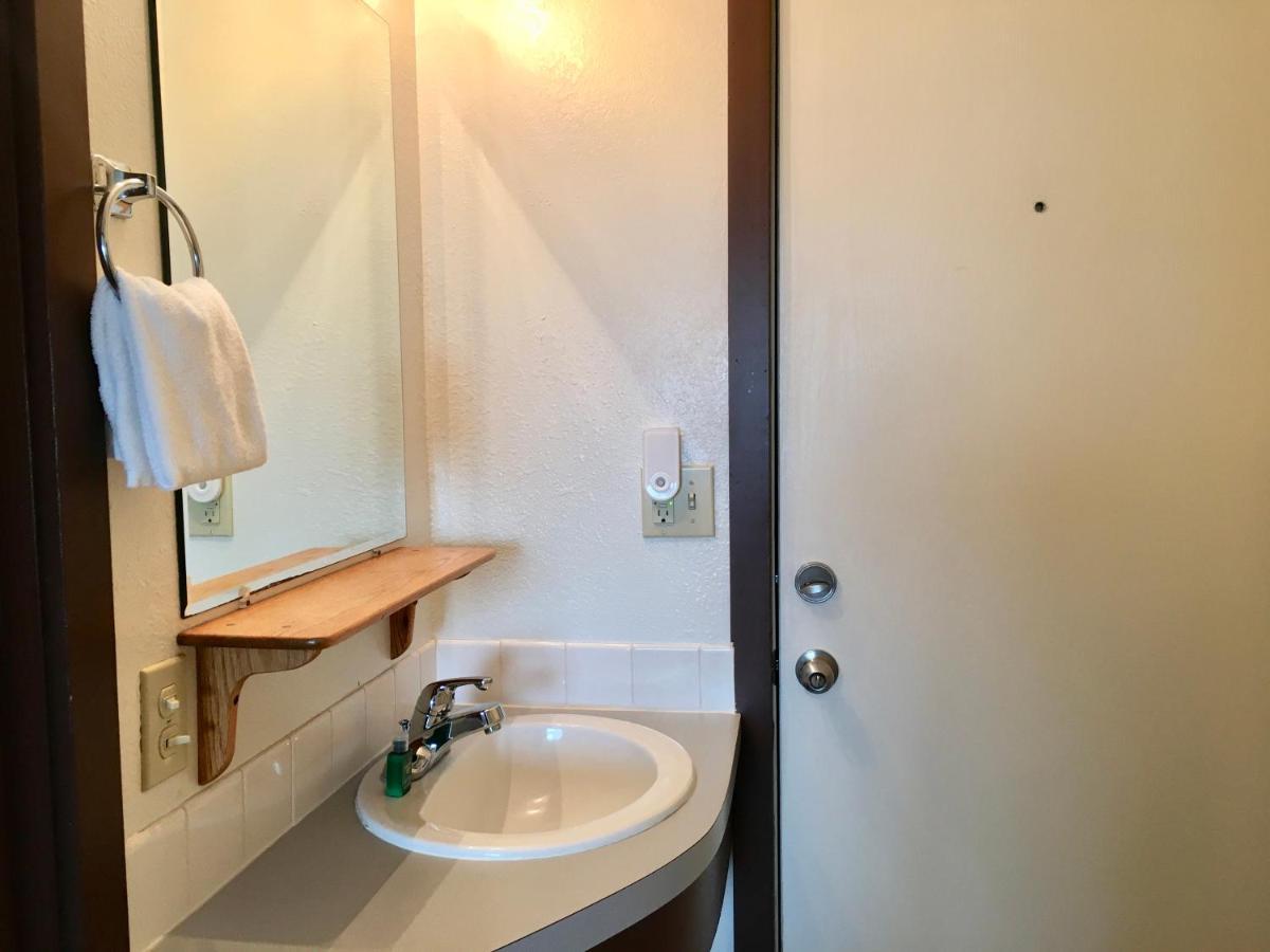 The Tradewinds Condo/Hotel 시사이드 객실 사진